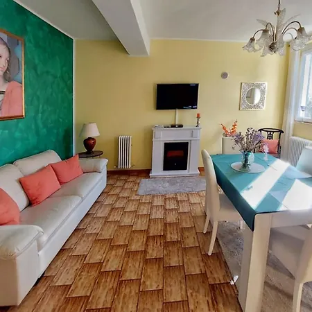 Agata Agnese Homes Apartment